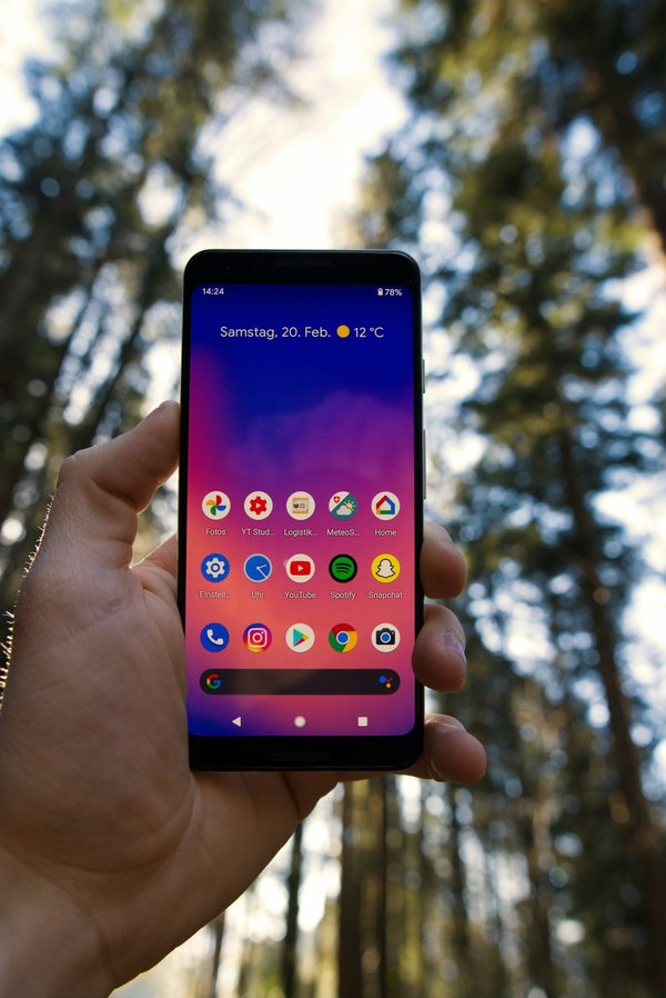 Comment utiliser les fonctionnalités de traduction instantanée sur un Google Pixel 6?